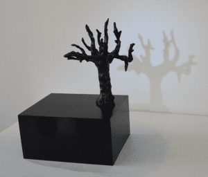 Petit arbre, 2021, Bronze patine noire, 37 x 25 x 20 cm