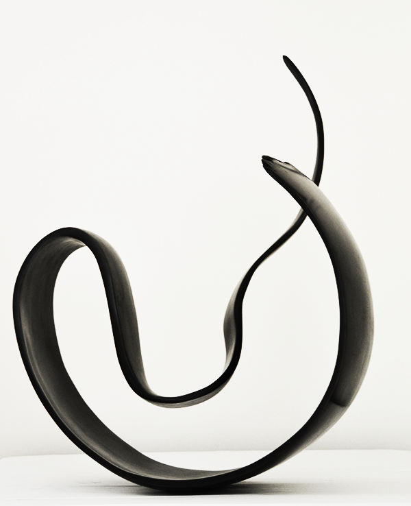 Ouadjet, bronze patine noire, 60 x 52 x 20 cm