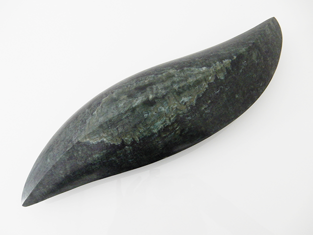 Dague 1, 2020, Serpentine, 5 x 12 x 35 cm