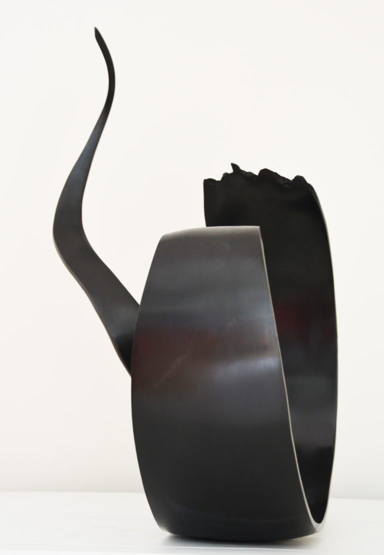 Ouadjet, bronze patine noire, 60 x 52 x 20 cm