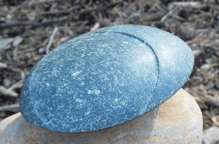 Scotish, 2010, Granit vert, 27 x 22 x 5 cm