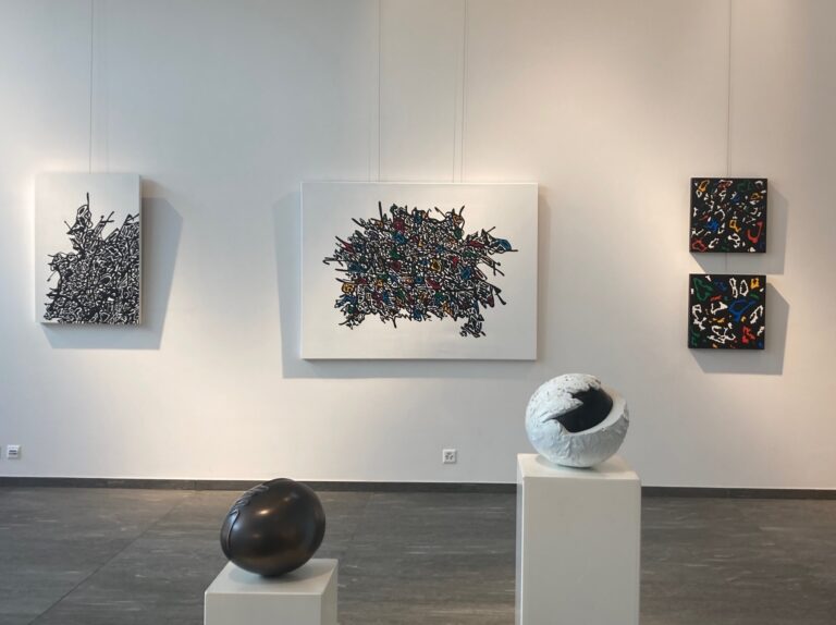 Confiné-e, Oeuf 2, Jean & moi (vue d'exposition)