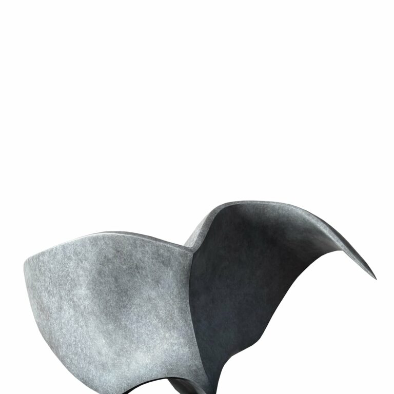 Hina, 2026, Bronze patiné, 48 x 27 x 23 cm